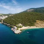 Daire One-bedroom With Sea View 04 *
