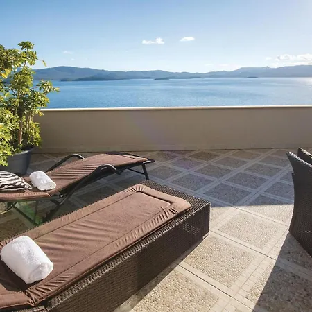 Apartment One-bedroom With Sea View 04 *