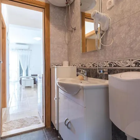 One-bedroom With Sea View 04 *