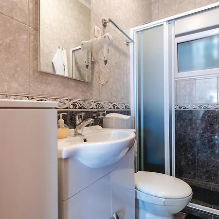 One-bedroom With Sea View 04