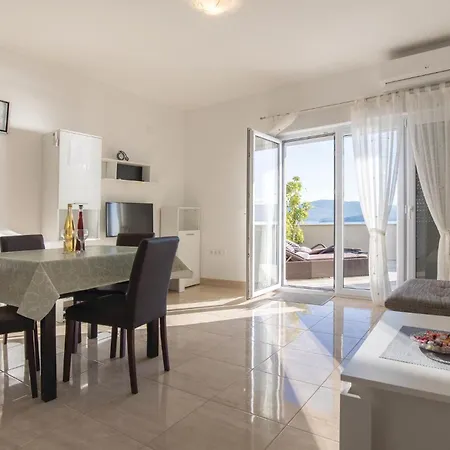 公寓 One-bedroom With Sea View 04