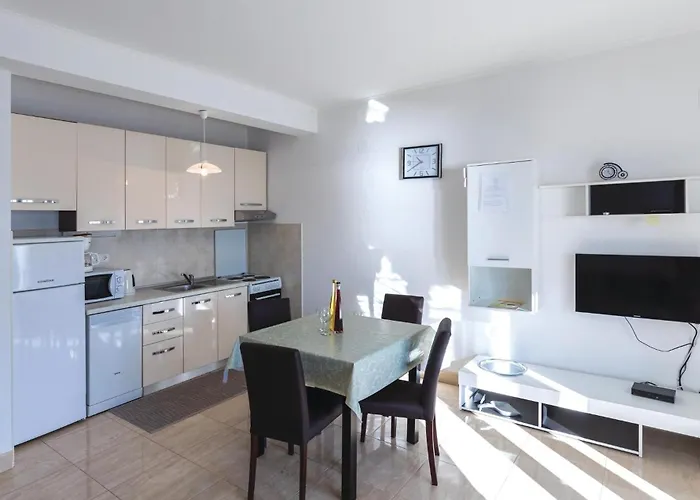One-bedroom With Sea View 04 Appartamento